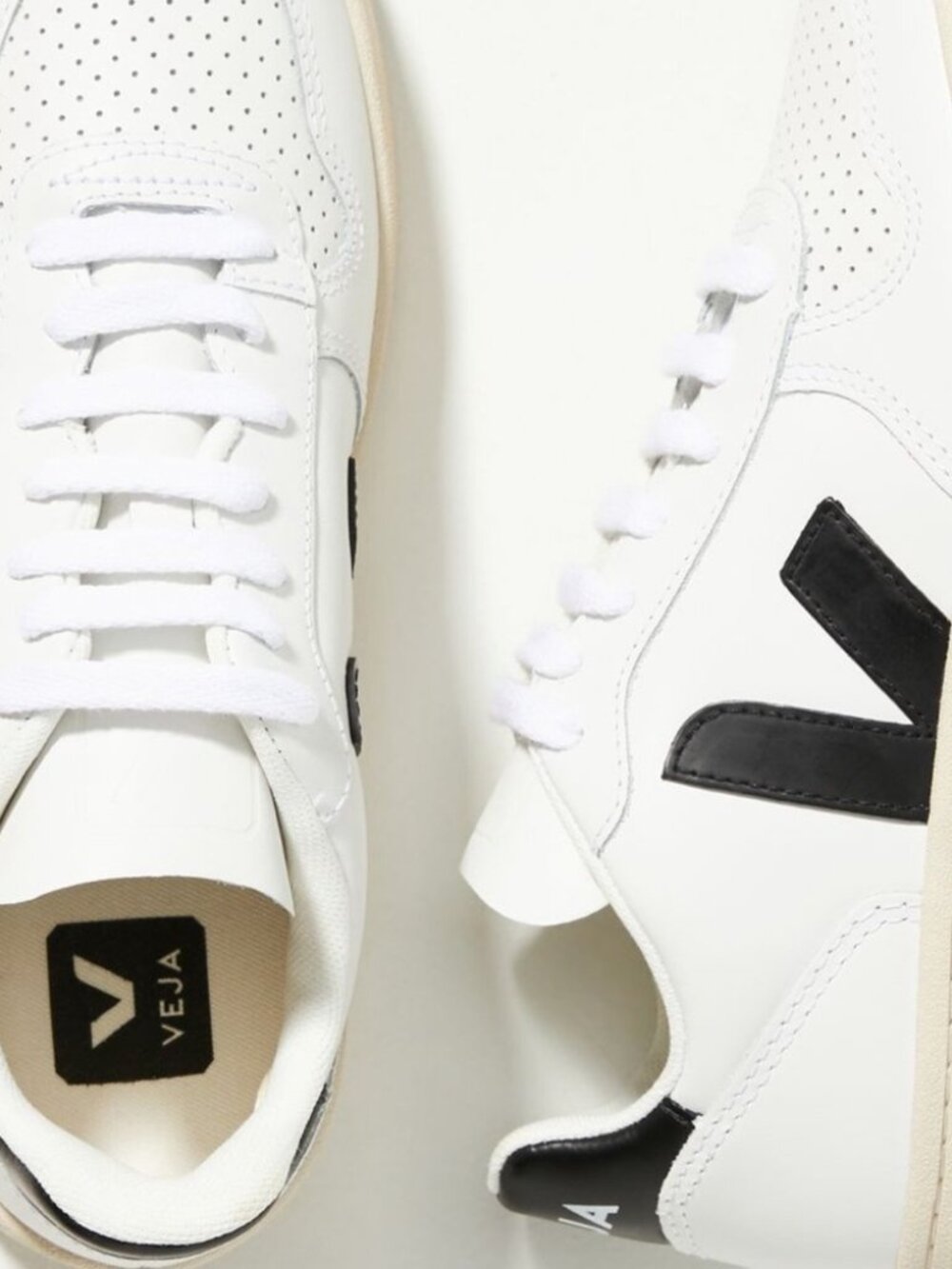 VEJA V-10 Sneakers Size 39 – New In Box - Picture 2 of 3